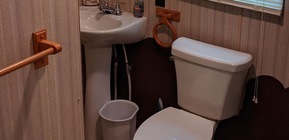 Interior bathroom with plumbing and water - Musky Lodge Susquehanna River Vacation Rental in Pennsylvania
